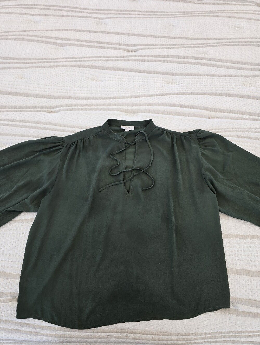 Loft Women's Dark Green Blouse W String-tie Neck Style & Puff Sleeves - Large